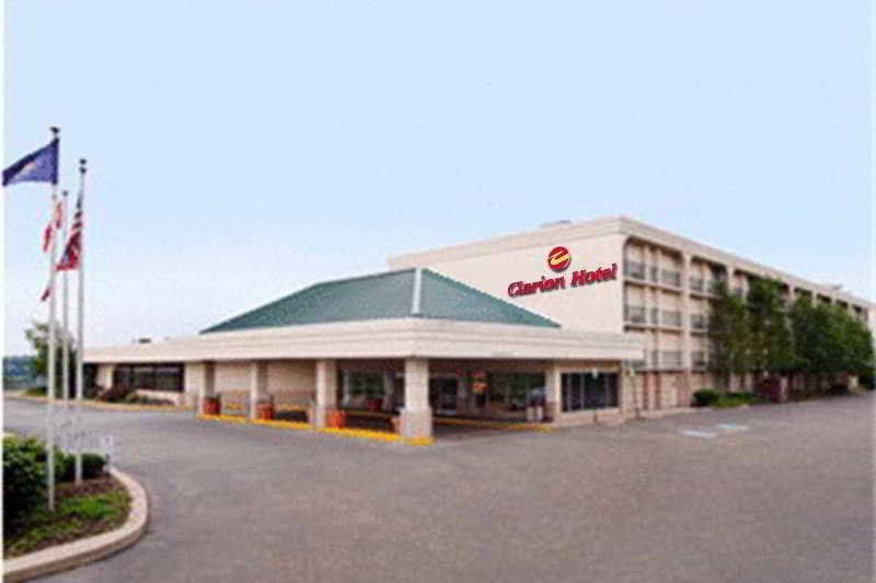 Pittsburgh Plaza Hotel Exterior photo